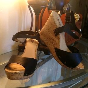 Arizona Jean Co. Wedge Heals